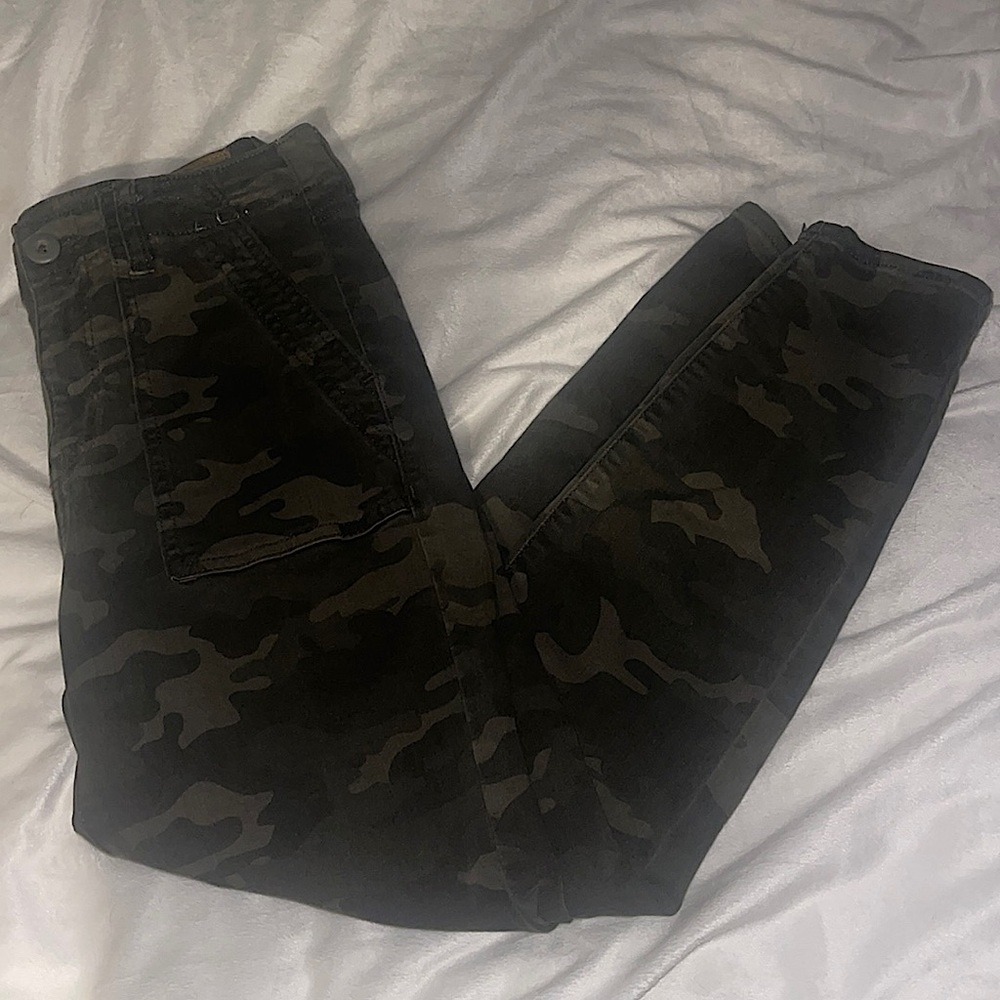 American Eagle Women’s 8Regular High Waist